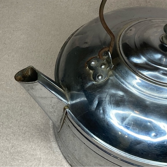 Vintage/Antique Metal Teapot Rustic Farm Decor-Wooden Handle-Lid-Vtg-Retro-Older - Picture 2 of 10